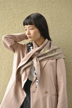 Load image into Gallery viewer, TRIANGLE SHAWL (TWILL)/PINK