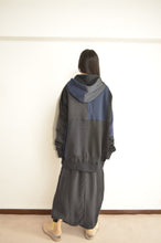Load image into Gallery viewer, SWITCHING HOODIE