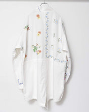 Load image into Gallery viewer, Table Cloth Field Coat

