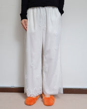 画像をギャラリービューアに読み込む, FLARE WIDE PT / LACE CURTAIN / 01 size_B
