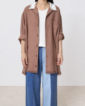 画像をギャラリービューアに読み込む, Tablecloth collar fringe shirt / bishu wool_A
