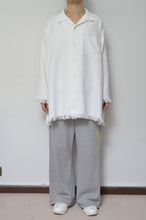 画像をギャラリービューアに読み込む, WHT FRINGE RUG L/S SH_02A
