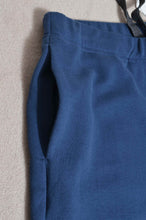 Load image into Gallery viewer, your right things in 代官山 蔦屋書店 出品中〜11/3まで:TWO-TONE UNE UNE SWEAT PT_BLUE/02 size
