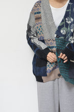 Load image into Gallery viewer, SWITCHING KNIT C/D（COSBY SWEATER)_01B
