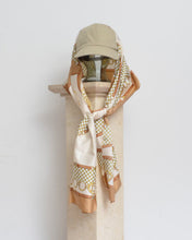 画像をギャラリービューアに読み込む, DROOPY SCARF CAP / BEIGE
