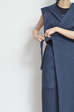 Load image into Gallery viewer, MESH ROBE OP / NAVY
