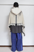 Load image into Gallery viewer, tsutae SHAWL HOODIE_SHUMAG / OFF WH×BLK
