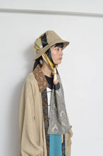 Load image into Gallery viewer, SCARF DROOPY CAP BAGUETTE HAT / BEG
