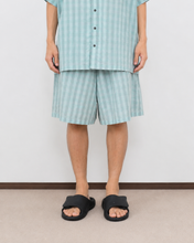 画像をギャラリービューアに読み込む, CHECK WIDE SHORTS_BLUE CHECK/02 size
