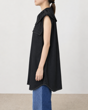 画像をギャラリービューアに読み込む, PLEATED COLLAR SLEEVELESS SHIRT_C
