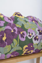 Load image into Gallery viewer, RUG CUSHION (PANSY) / A
