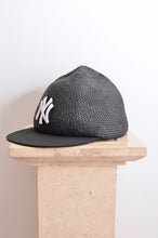 Load image into Gallery viewer, SWITCHING STRAW BASEBALL CAP
