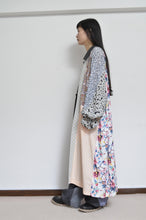 Load image into Gallery viewer, ROBE TRENCH COAT_FLORAL (02/here bespoke)_B
