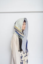 Load image into Gallery viewer, HOOD SHAWL (tsutae SPECIAL) / A
