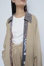 Load image into Gallery viewer, ROBE TRENCH COAT_TENCEL (01/BEG)
