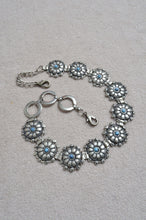 Load image into Gallery viewer, REMIX WALLET CHAIN_TURQUOISE CONCHO/LONG
