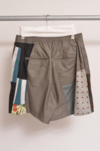 Load image into Gallery viewer, CUT AND CONNECTED C/C/L SHORTS /KHAKI
