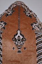 Load image into Gallery viewer, RUG CUSHION (M) / 003
